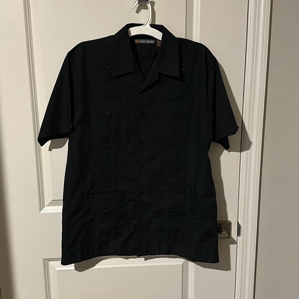 John-Henry Men’s Cuban Guayabera